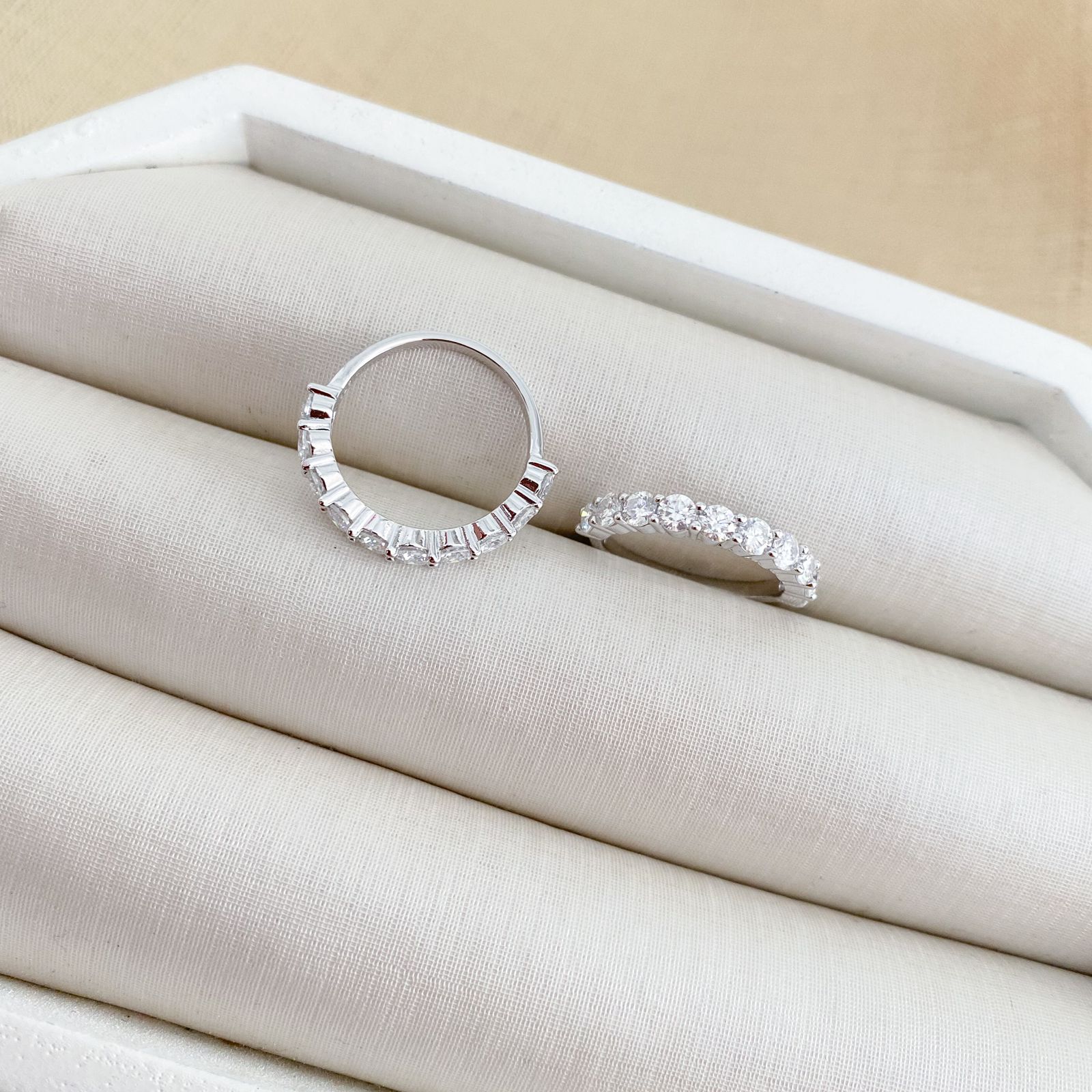 Anel Prata Meia Aliança 10p 3mm Moissanite