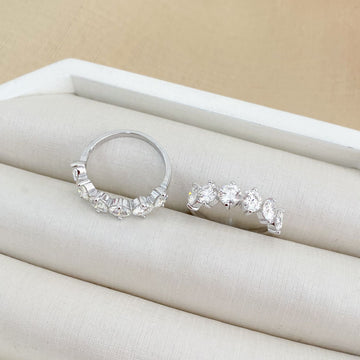 Anel Prata Meia Aliança 6p 5mm Moissanite