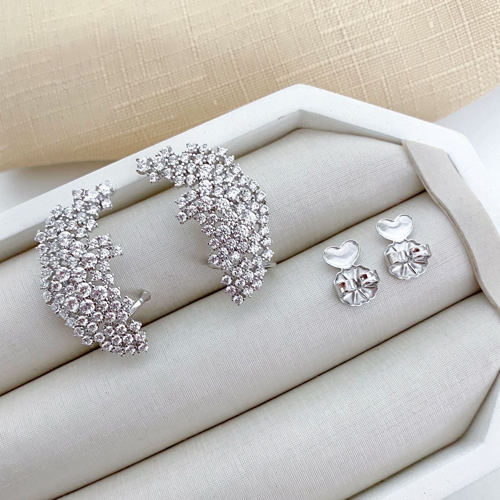 Brinco Prata Earcuff Cravejado