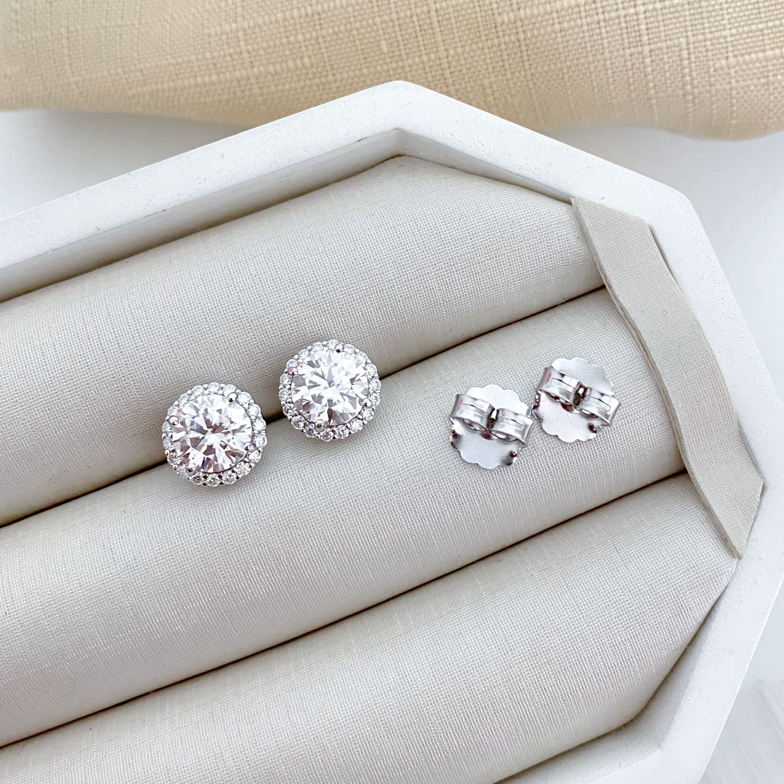 Brinco Prata Pedra Cristal Cravejado 8mm Moissanite
