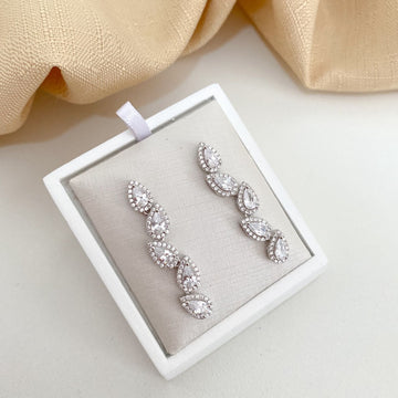 Brinco Prata Gota Cristal Cravejado 5x2mm