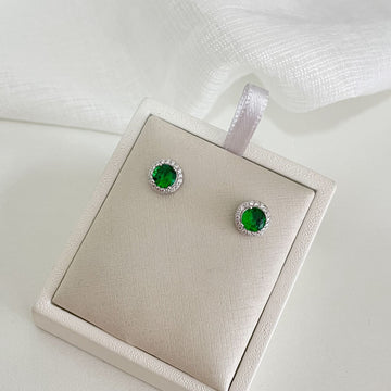 Brinco Prata Redonda Verde Escuro Cravejado 5mm