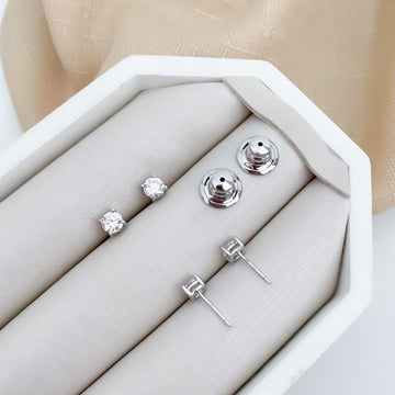 Brinco Prata Ponto Luz 5mm Moissanite