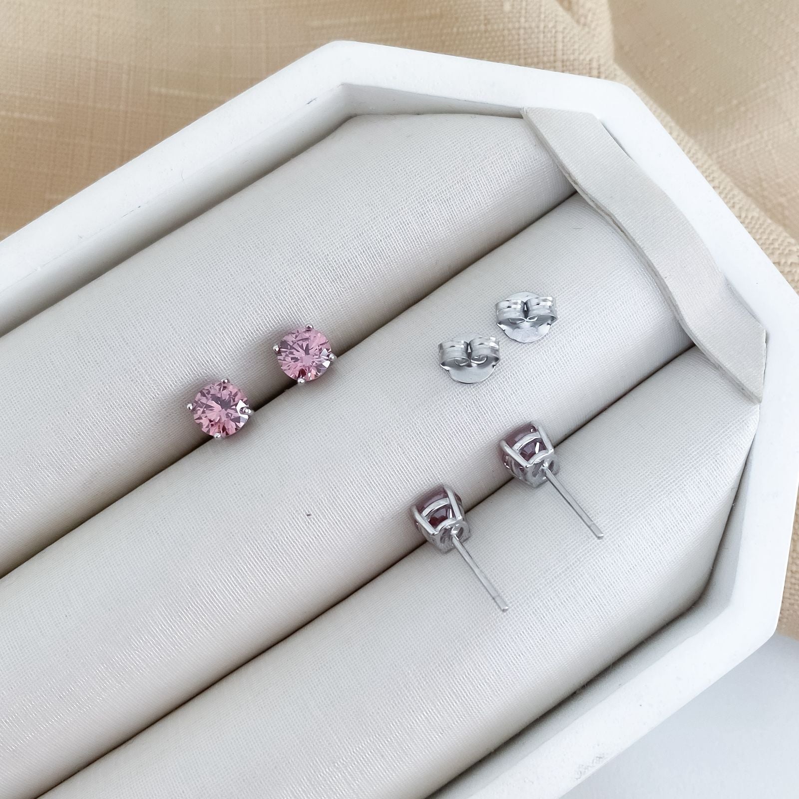Brinco Prata Ponto Luz Rhodolite 6mm