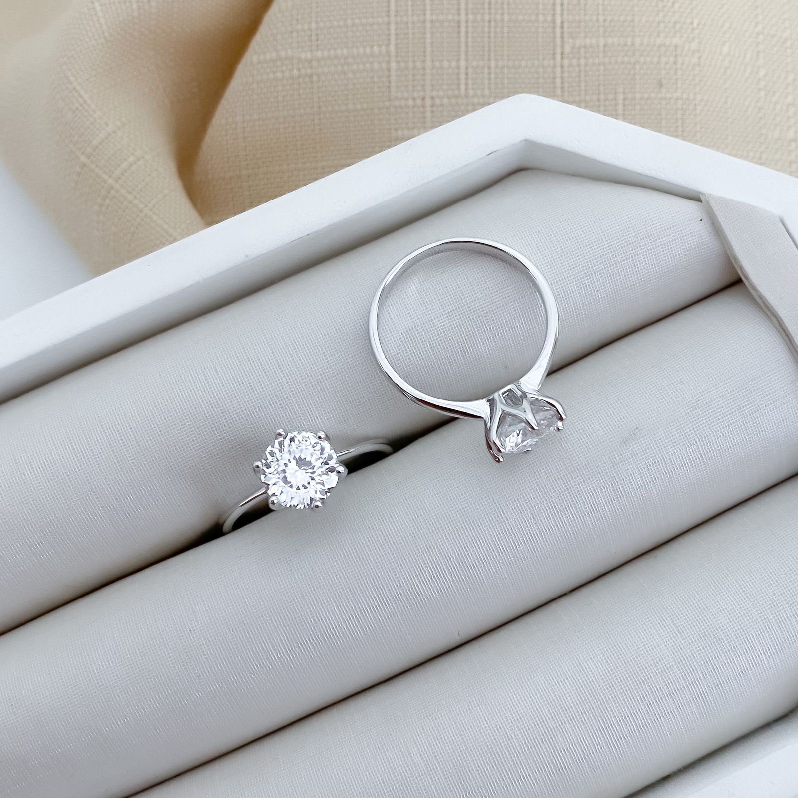 Anel Prata Solitário 8mm Moissanite