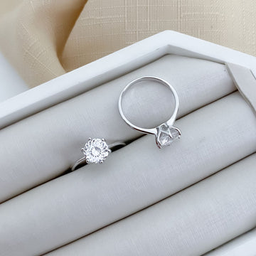 Anel Prata Solitário 8mm Moissanite