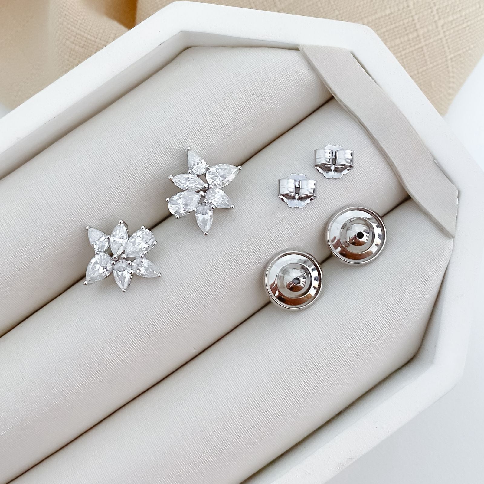 Brinco Prata Gota Cristal 4x3mm Moissanite