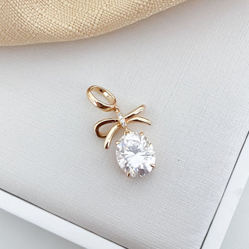 Pingente Prata Oval Cristal Laço Cravejado 12x10mm Moissanite