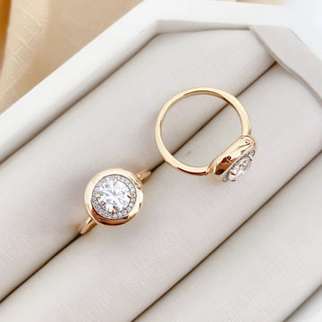Anel Prata Red Cristal Cravejado Dourado 6.5mm Moissanite