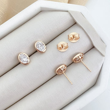Brinco Prata Oval Cristal Dourado 8x6mm Moissanite