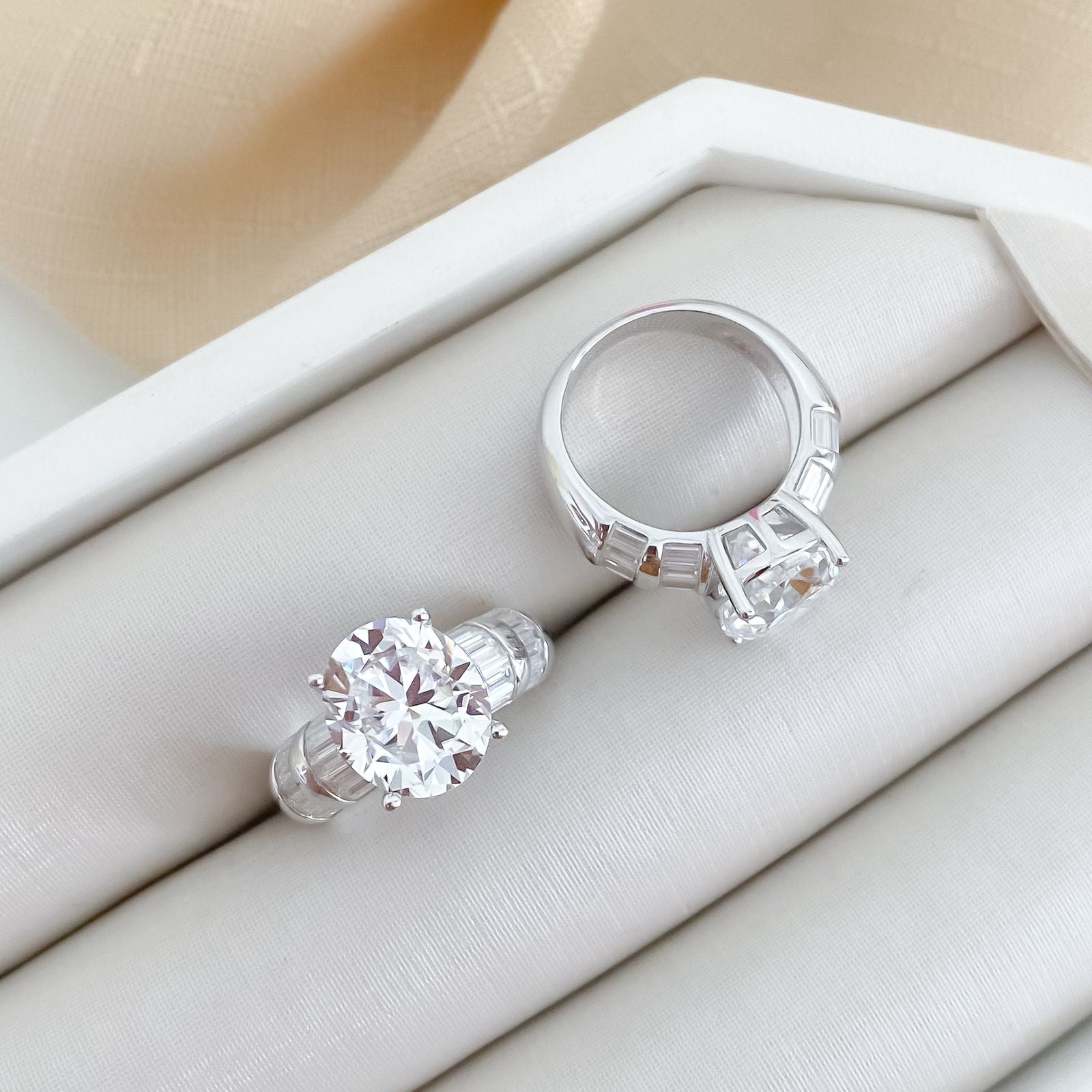 Anel Prata Solitário Cristal 12x10mm Moissanite