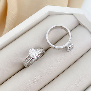 Anel Prata Solitário Cristal Cravejado 8x6mm Moissanite