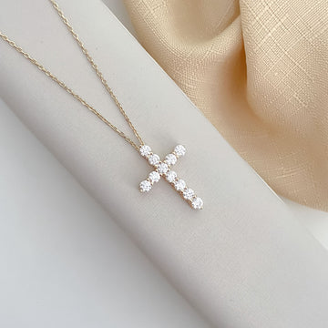 Gargantilha Prata Cruz Cravejada Cristal Dourado 3.5mm Moissanite