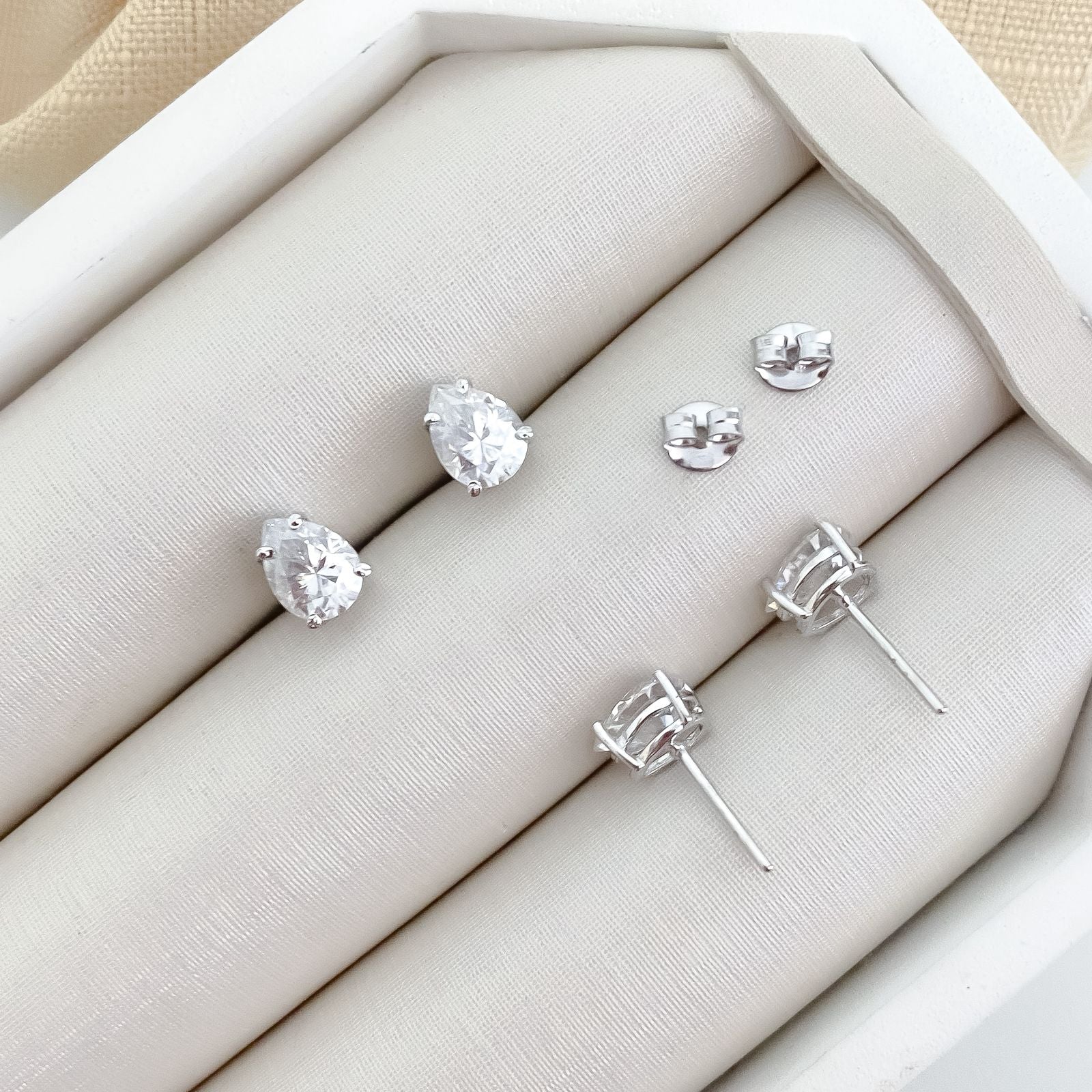Brinco Prata Gota Cristal 9x6mm Moissanite