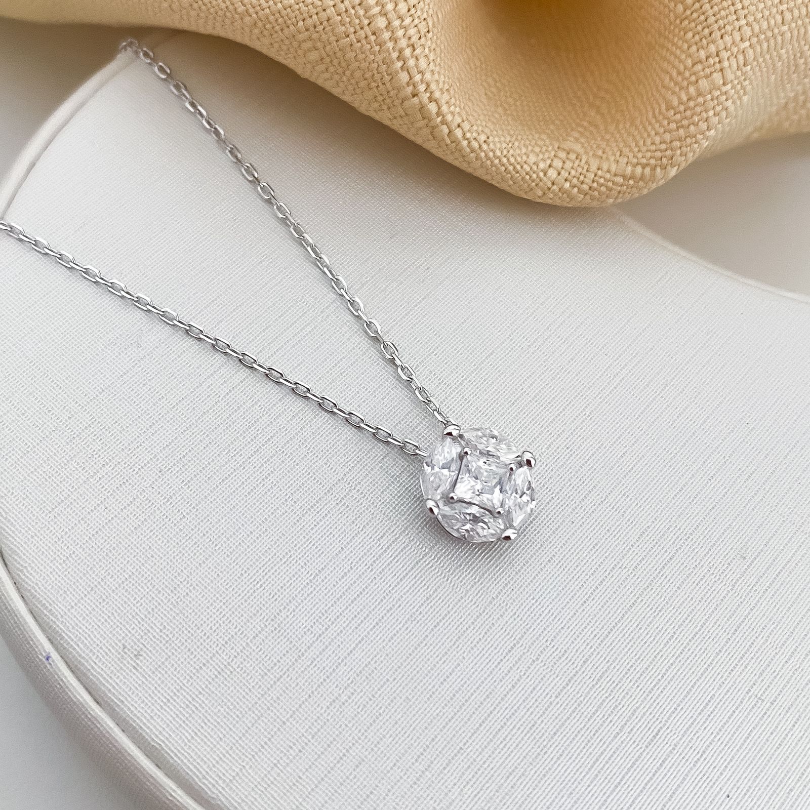 Gargantilha Prata Estrela Cristal 45cm 6x3mm Moissanite