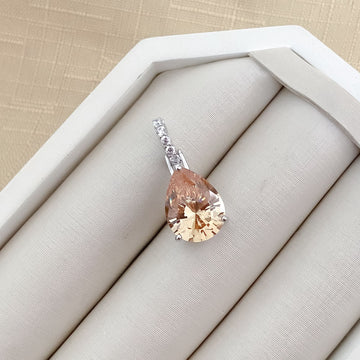 Pingente Prata Gota Cravejado Champanhe 12mm