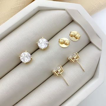 Brinco Prata Ponto Luz Dourado 8mm Moissanite