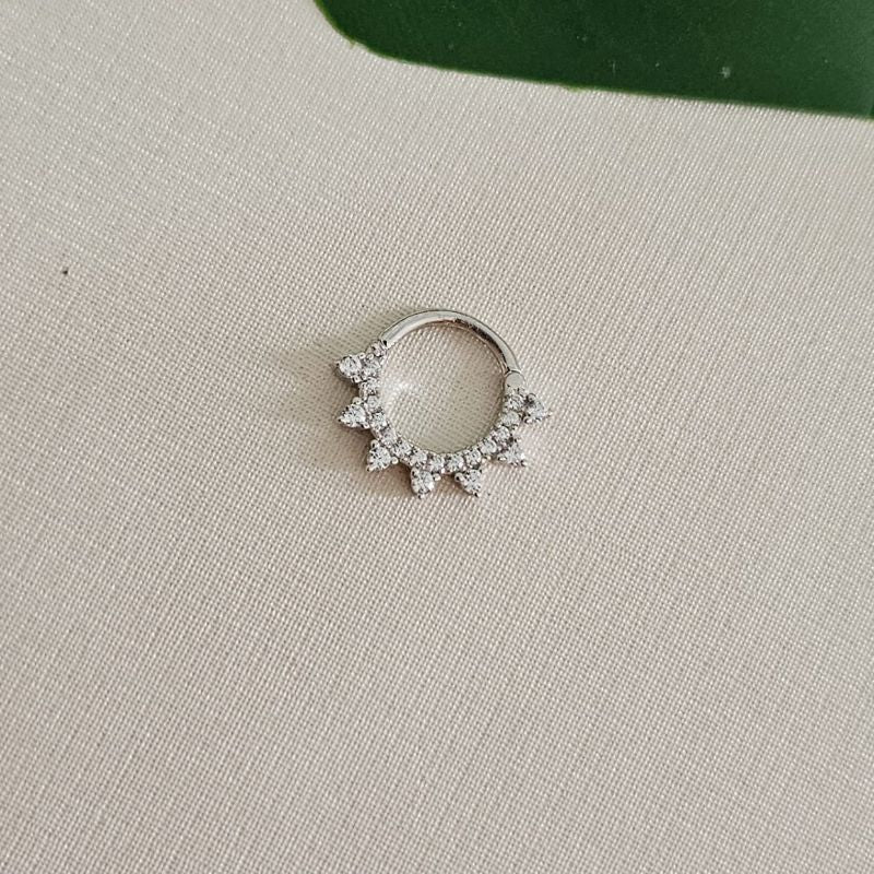 Piercing Prata Cravejado