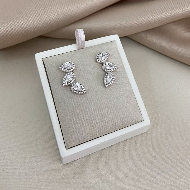 Brinco Prata Earcuff 3 Pedras Cristais 3mm