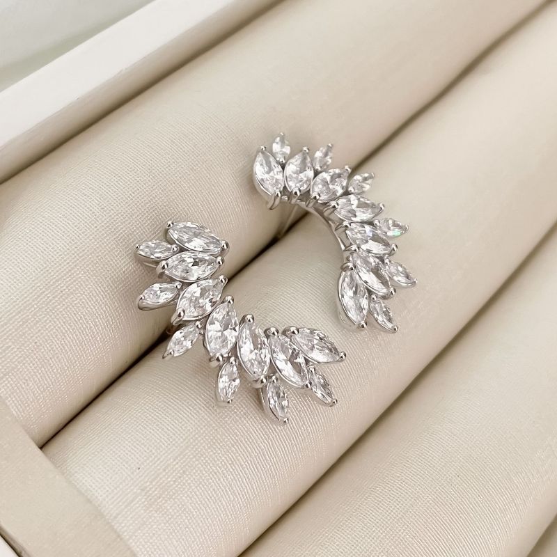 Brinco Prata Earcuff Pedras Cristais 5mm