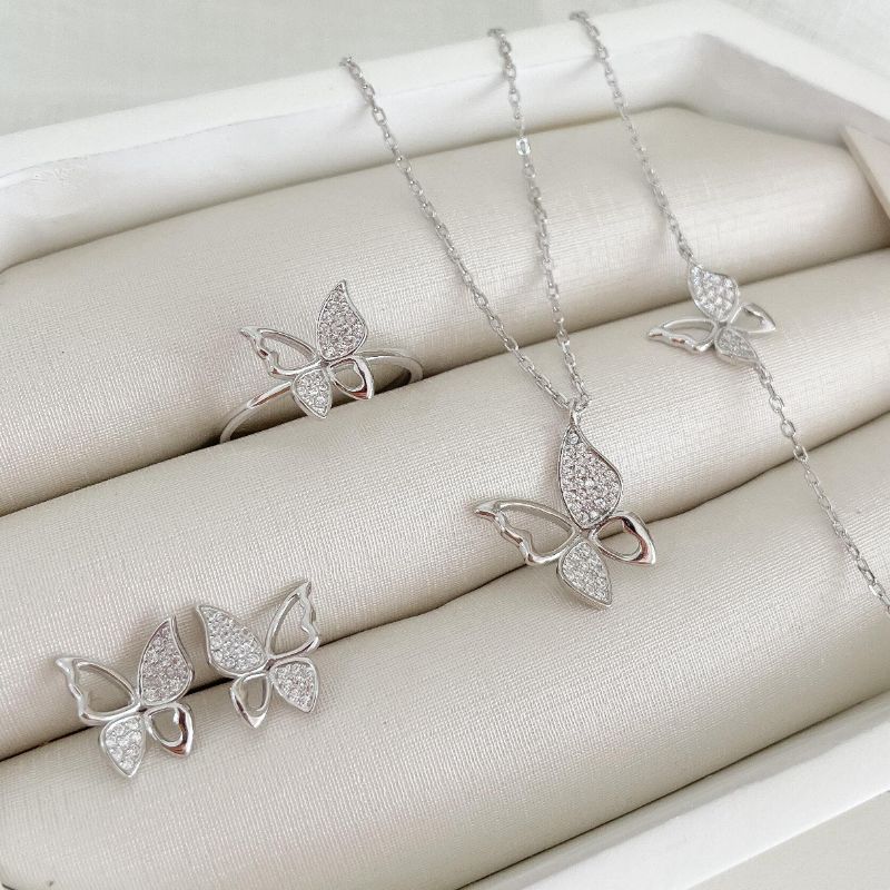 Conjunto Prata Borboleta Cravejado Liso