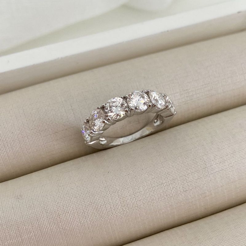 Anel Prata Meia Aliança 6p 5mm Moissanite