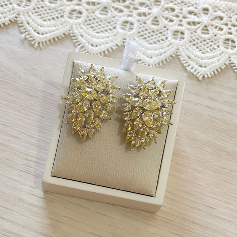 Brinco Prata Earcuff Amarela 4mm