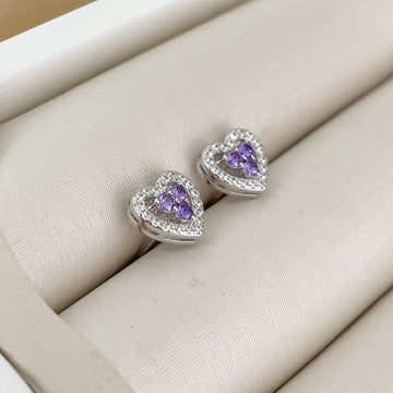 Brinco Prata Coração Roxo Claro Cravejado 2mm