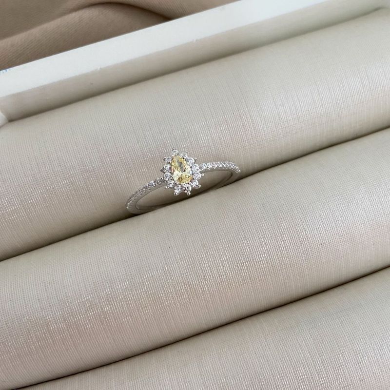 Anel Prata Gota Amarela Cravejada 4mm