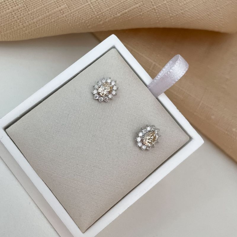 Brinco Prata Pedra Amarela Cravejada 4.5mm Moissanite