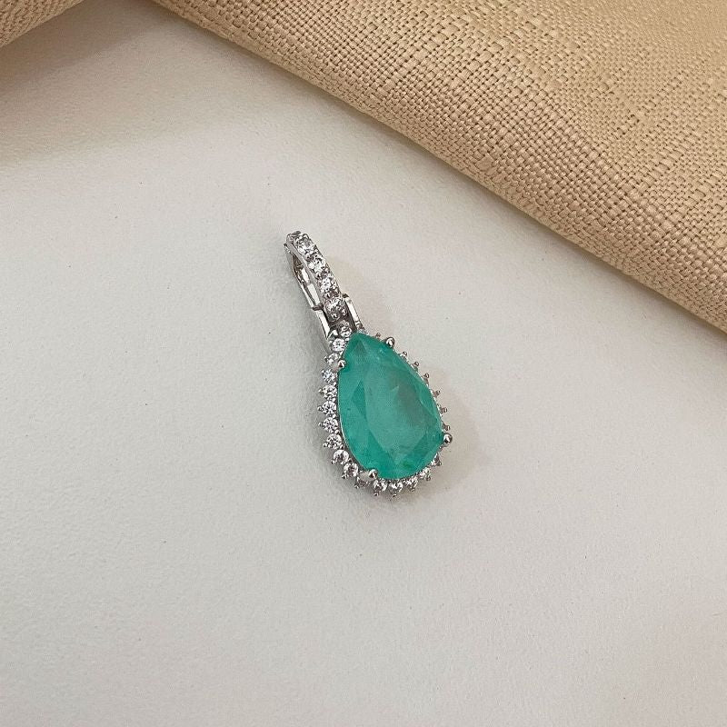 Pingente Prata Gota Cravejada 10x14mm