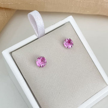 Brinco Prata Ponto de Luz Rosa 6mm
