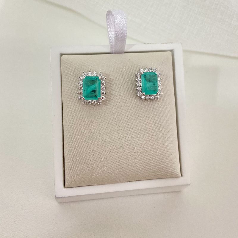Brinco Prata Pedra Verde Q Cravejado 6mm