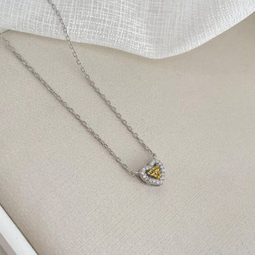 Gargantilha Prata Coração Cravejada Amarelo