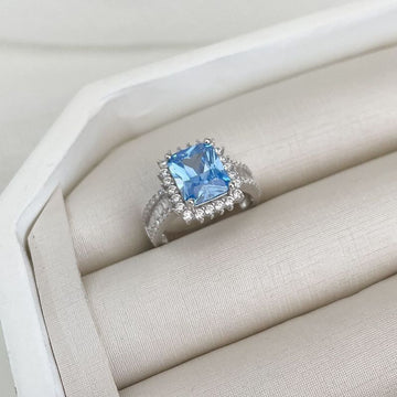 Anel Prata Pedra Azul Cravejado