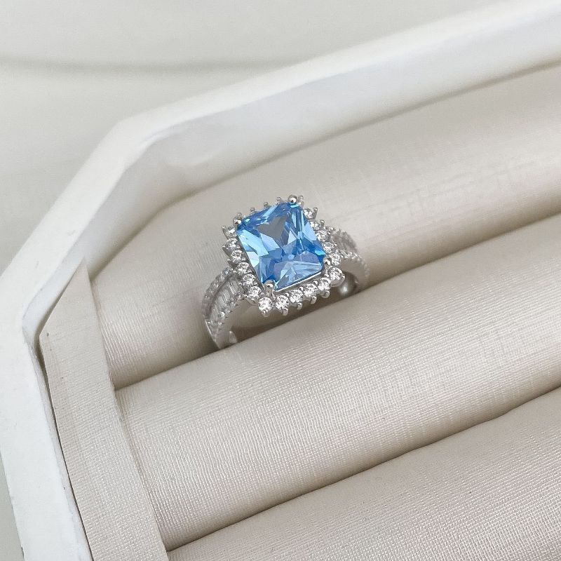 Anel Prata Pedra Azul Cravejado