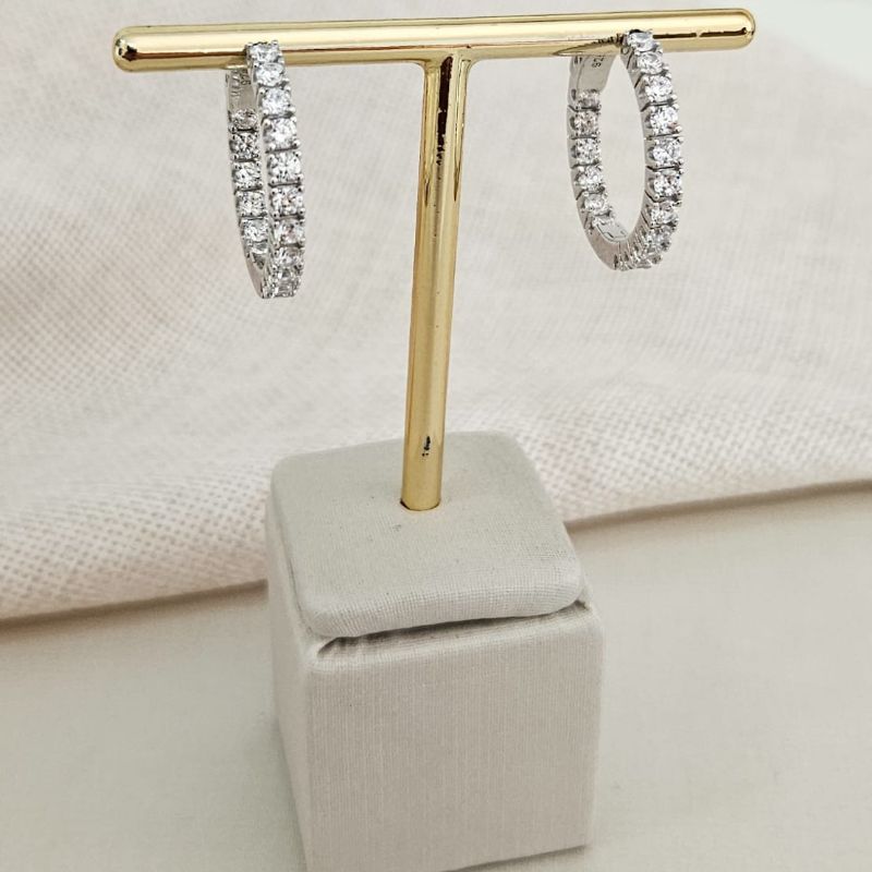 Argola Prata Cristal em Pedras