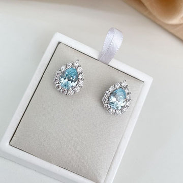 Brinco Prata Gota Azul Claro Cravejado 7x8mm