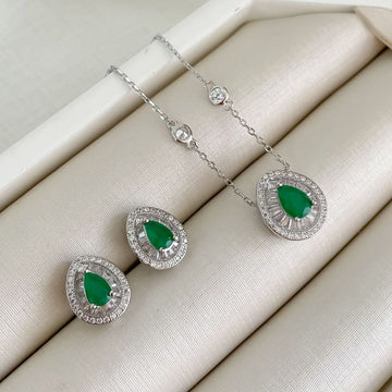 Conjunto Prata Gota Verde Pizza Cravejado