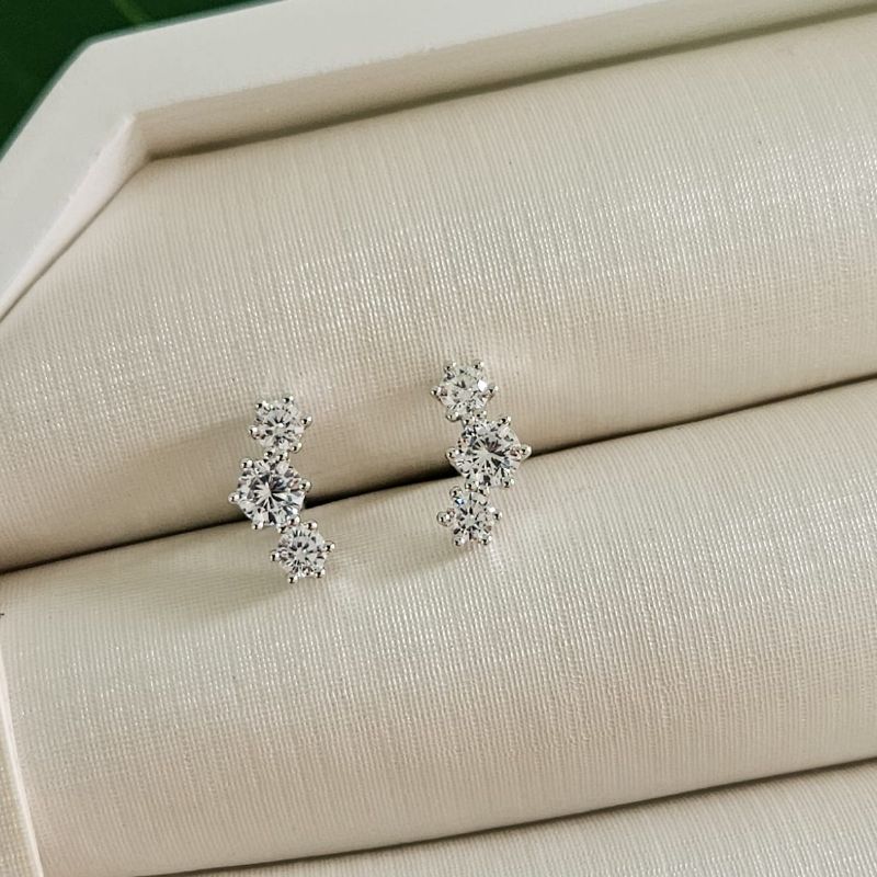 Brinco Prata Earcuff Pedras