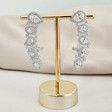 Brinco Prata Earcuff Pedras Cristal