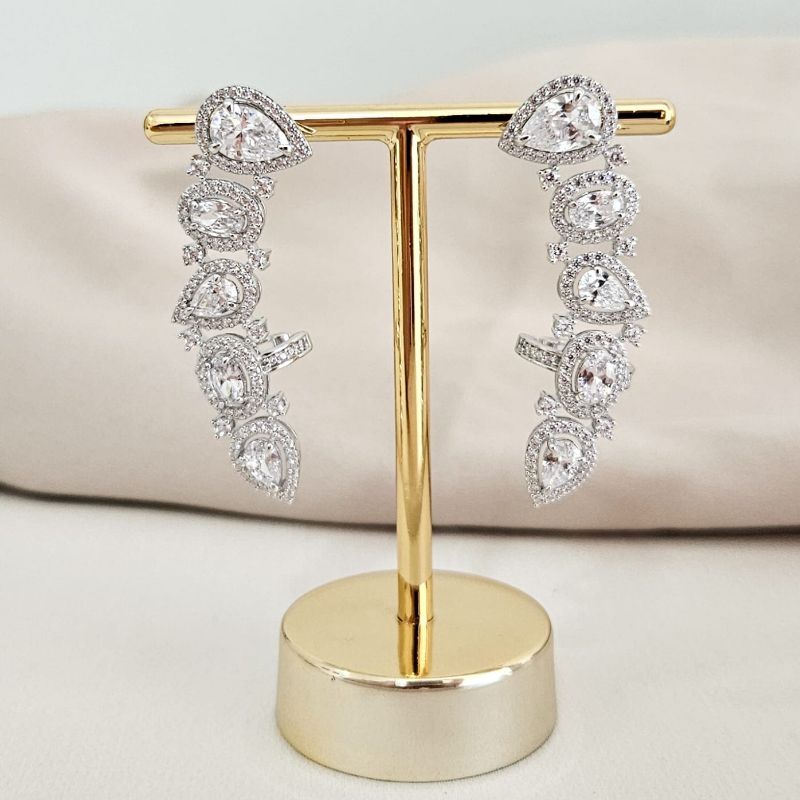 Brinco Prata Earcuff Pedras Cristal