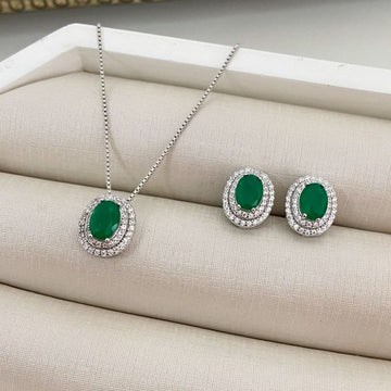 Conjunto Prata P Redonda Verde Cravejado