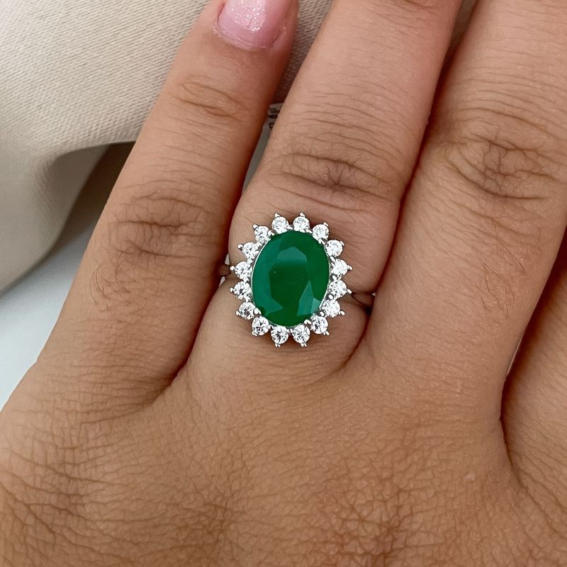 Anel Prata Pedra Verde Cravejado