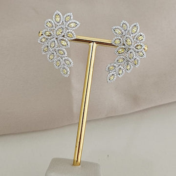 Brinco Prata Earcuff Amarelo Cravejado 3x2