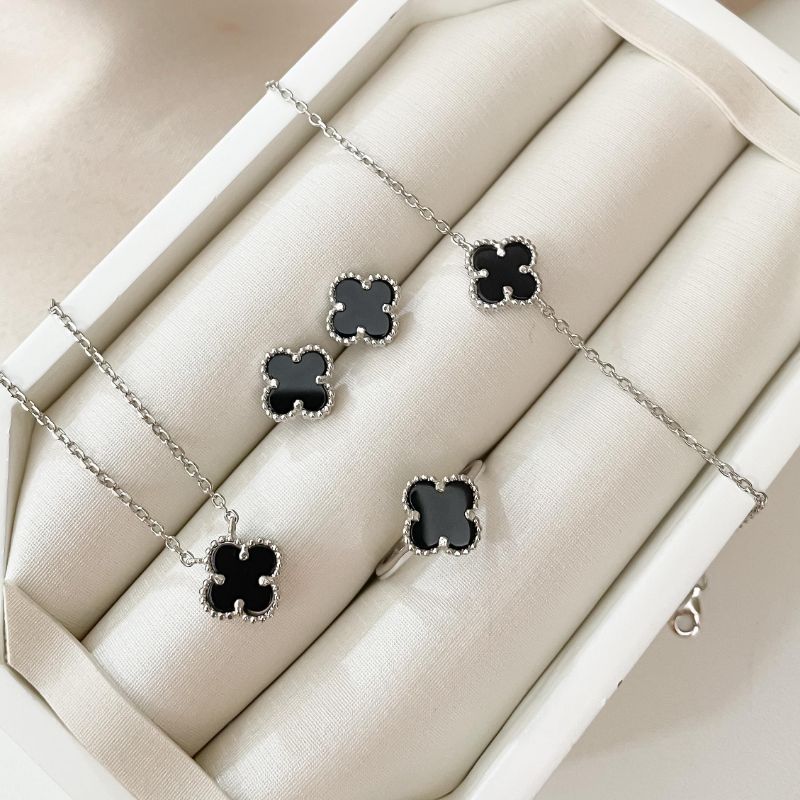 Conjunto Prata Virginia