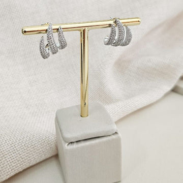 Brinco Prata Earcuff Liso Cravejado