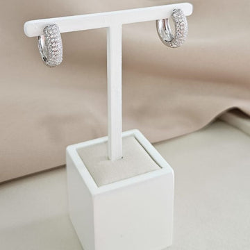 Argola Prata Liso Cravejada 1mm
