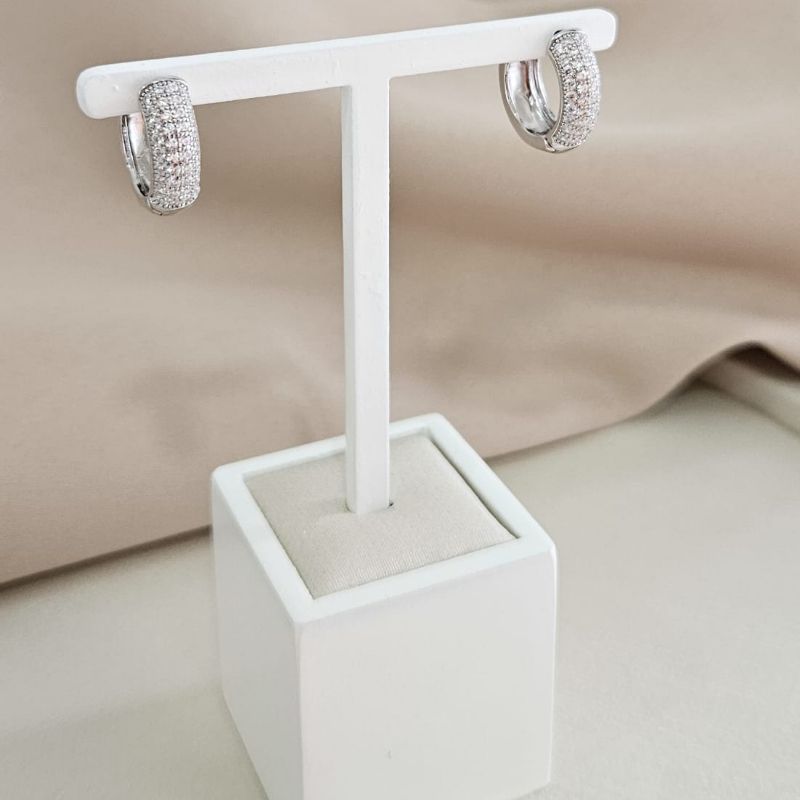 Argola Prata Liso Cravejada 1mm