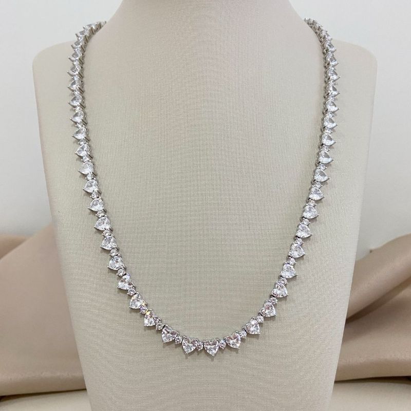 Gargantilha Prata Coraçoes Cristais 45cm